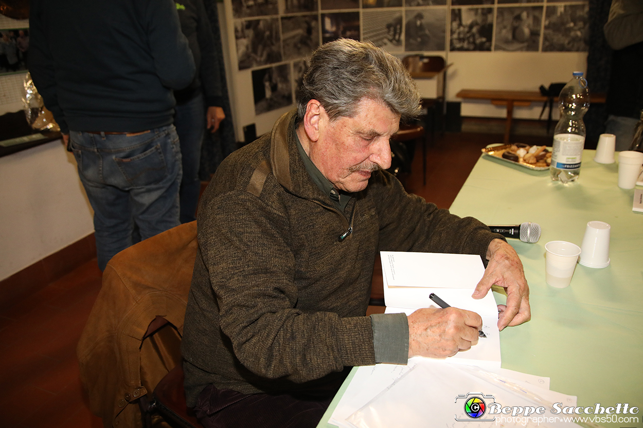 VBS_3103 - Presentazione libro 'Tra Valchiusella e Messico in giro per l'Olivetti' di Meuccio Bertarione.jpg